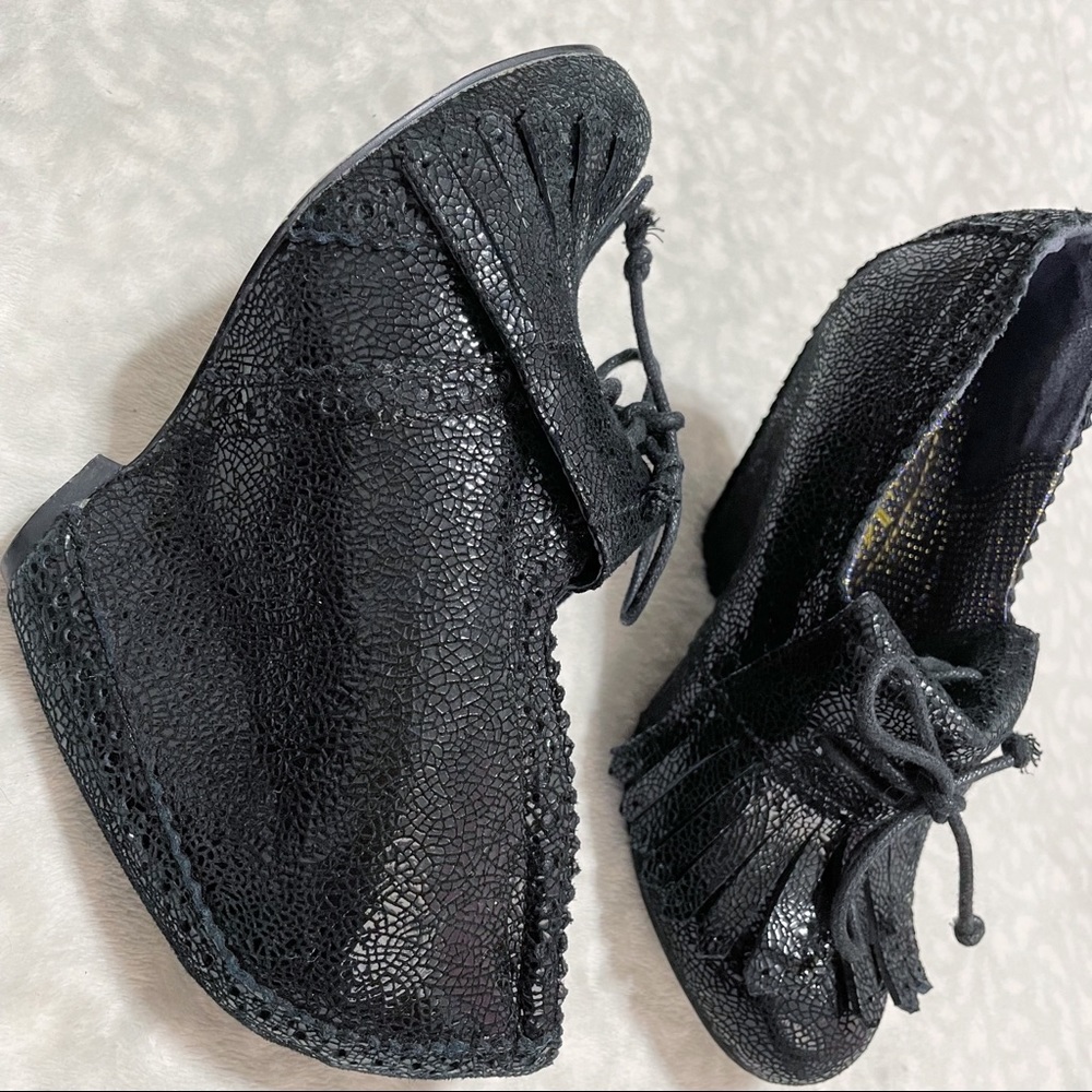 Irregular Choice Wedges I’m From The Future 6.5 Black Crackle Leather Kiltie - Picture 10 of 14